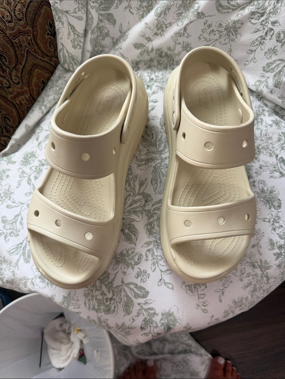 Crocs Cream Platform Slide Sandals